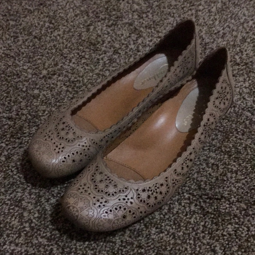 Earthies Flats Shoes 7.5 Tan